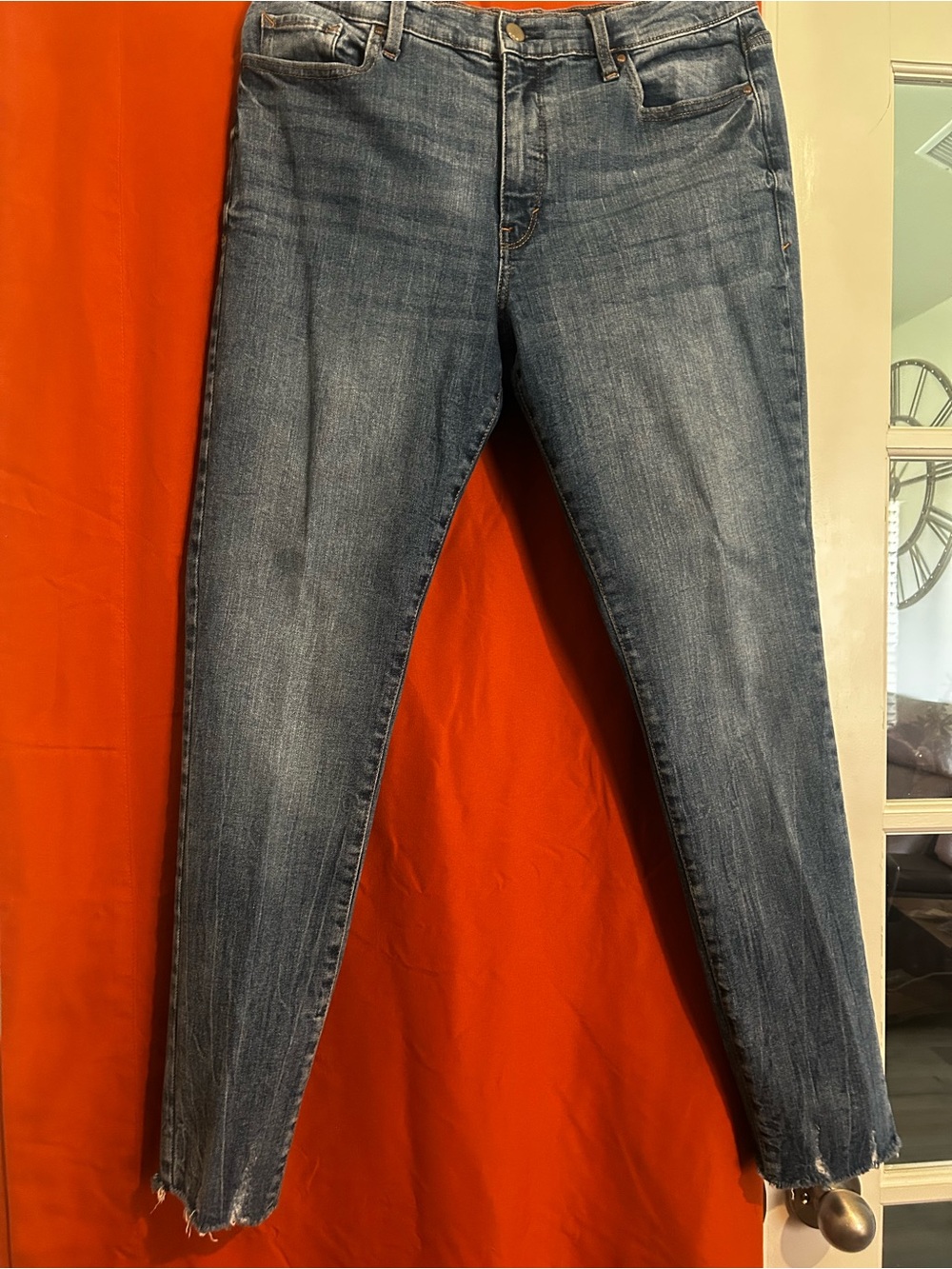 a.n.a Women's Light-Mid Wash Skinny Jeans
